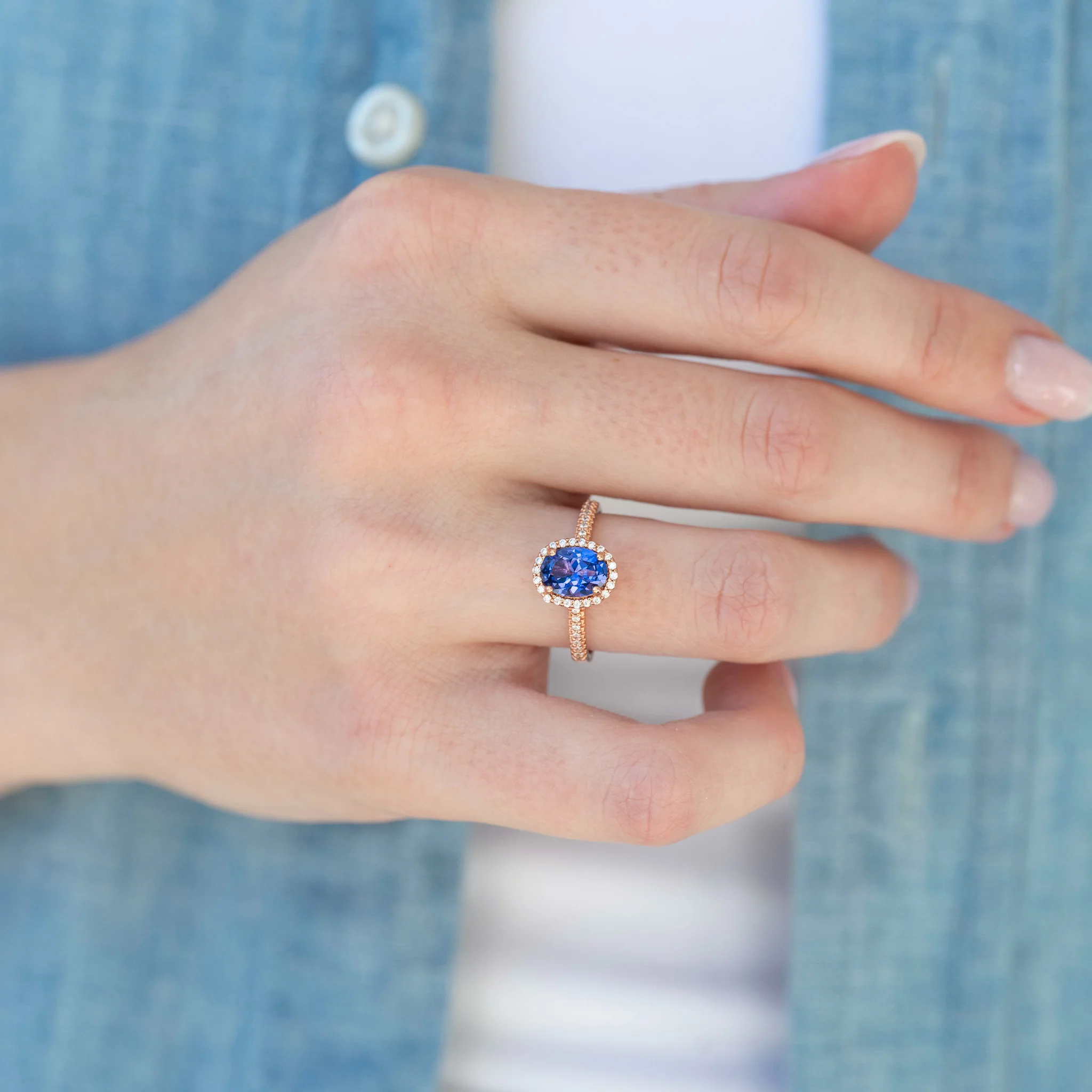Iris Oval Tanzanite Engagement Ring in 14K Solid Rose Gold - Image 3