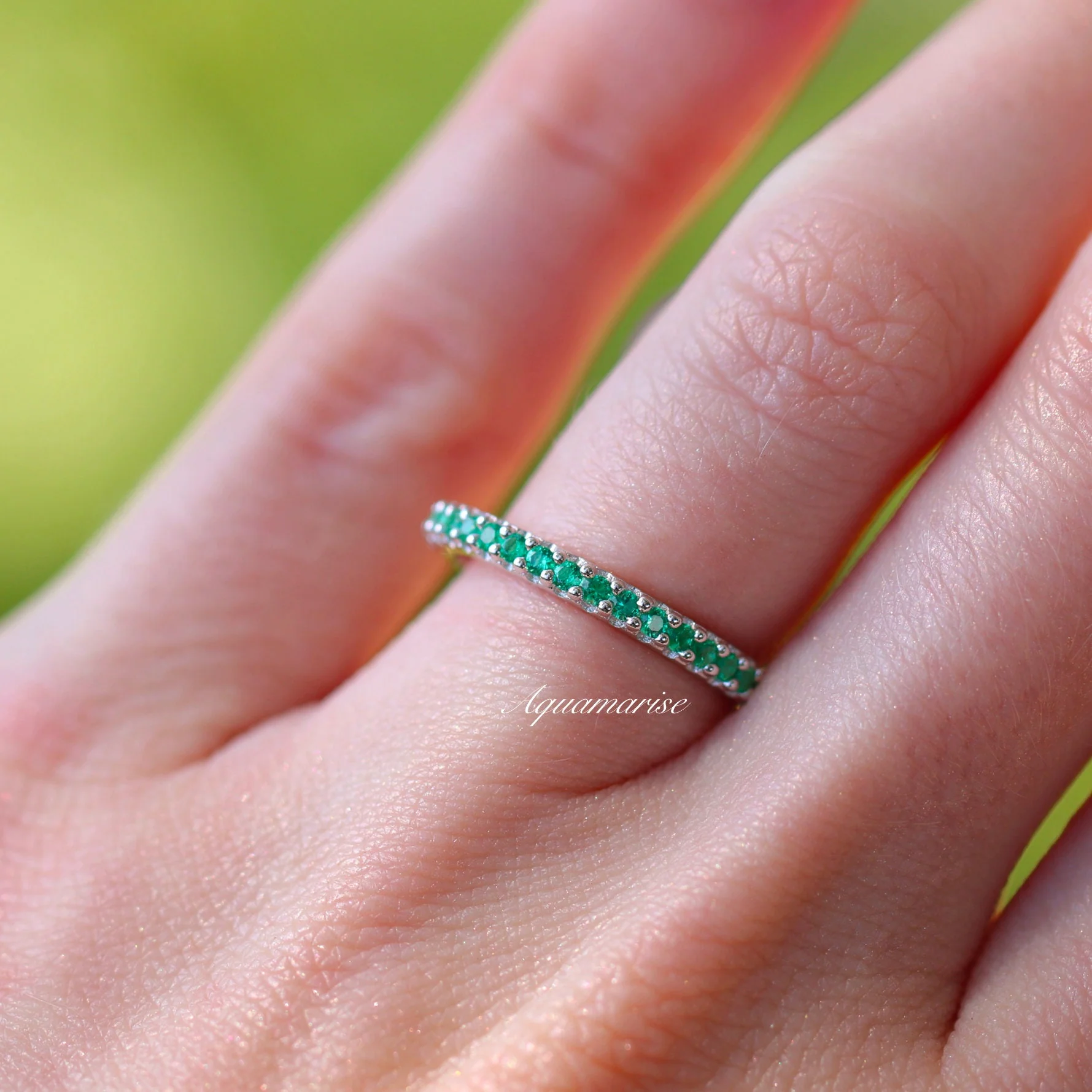 Minimalist Emerald Wedding Band in Sterling Silver (2mm) - Image 2
