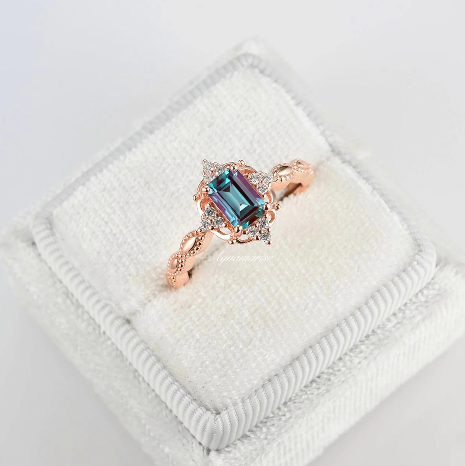 Vintage Alexandrite Ring in 14K Solid Rose Gold - Image 2