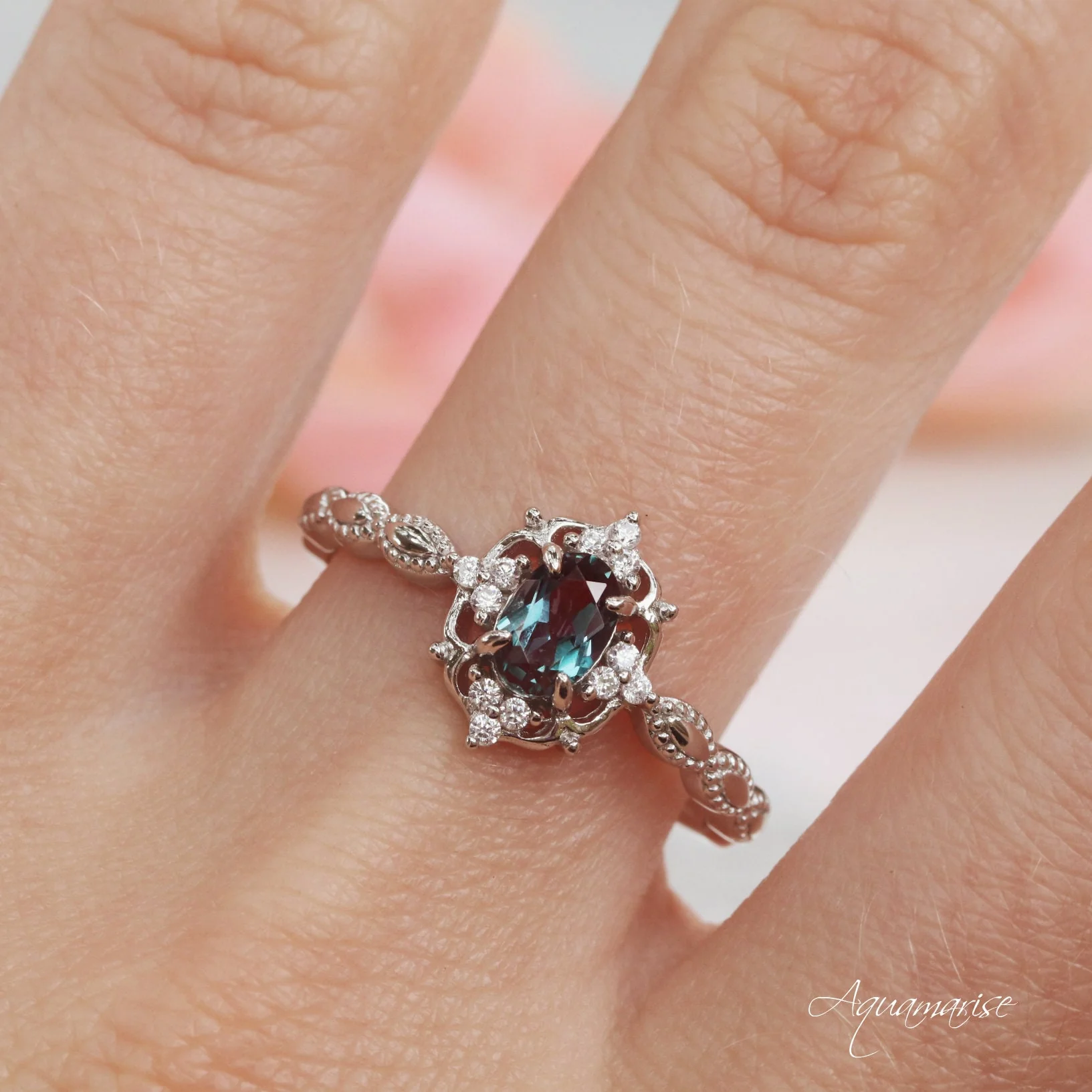 Vintage Alexandrite Engagement Ring in 14K White Gold - Image 3