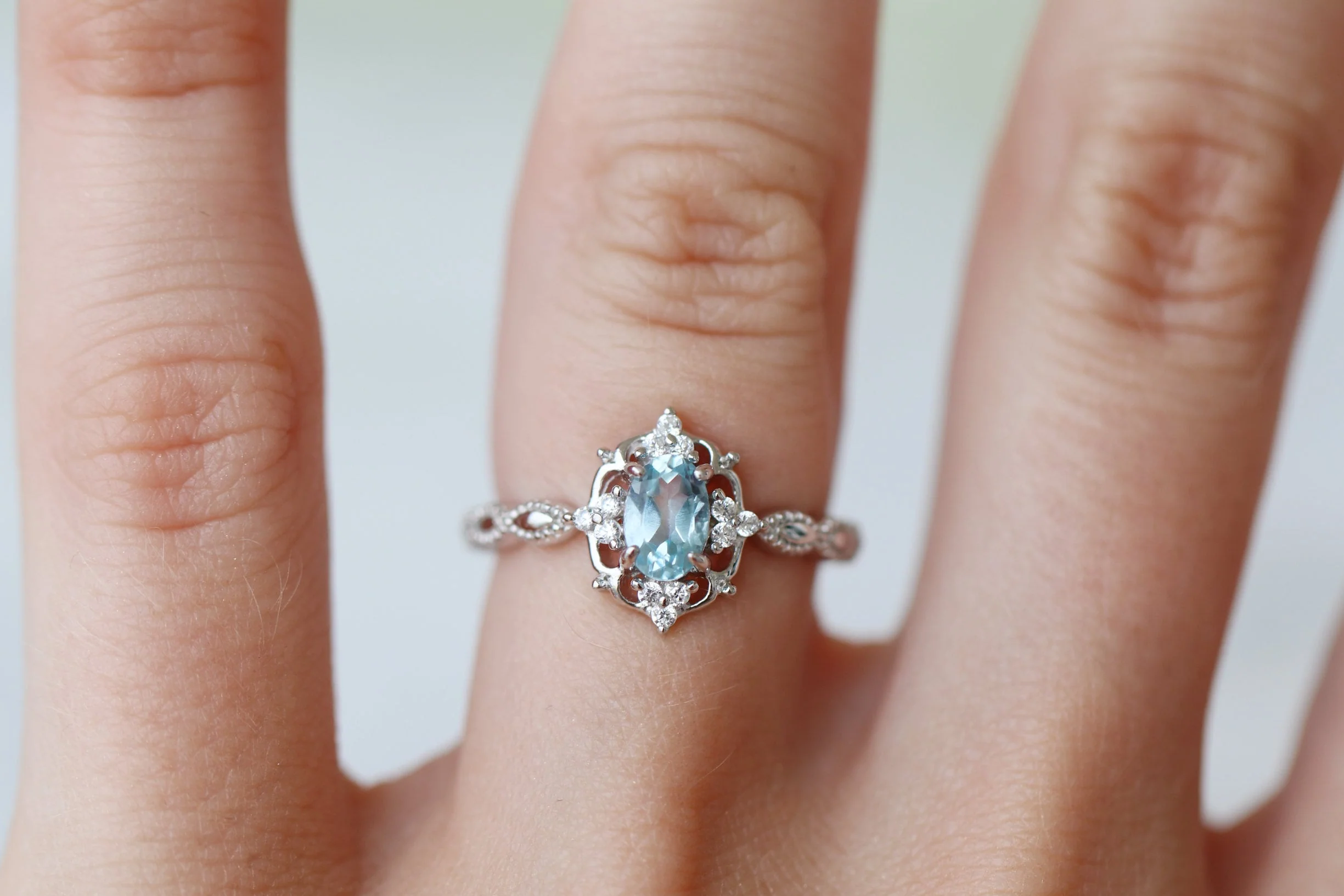 Vintage Aquamarine Engagement Ring in 14K White Gold - Image 5