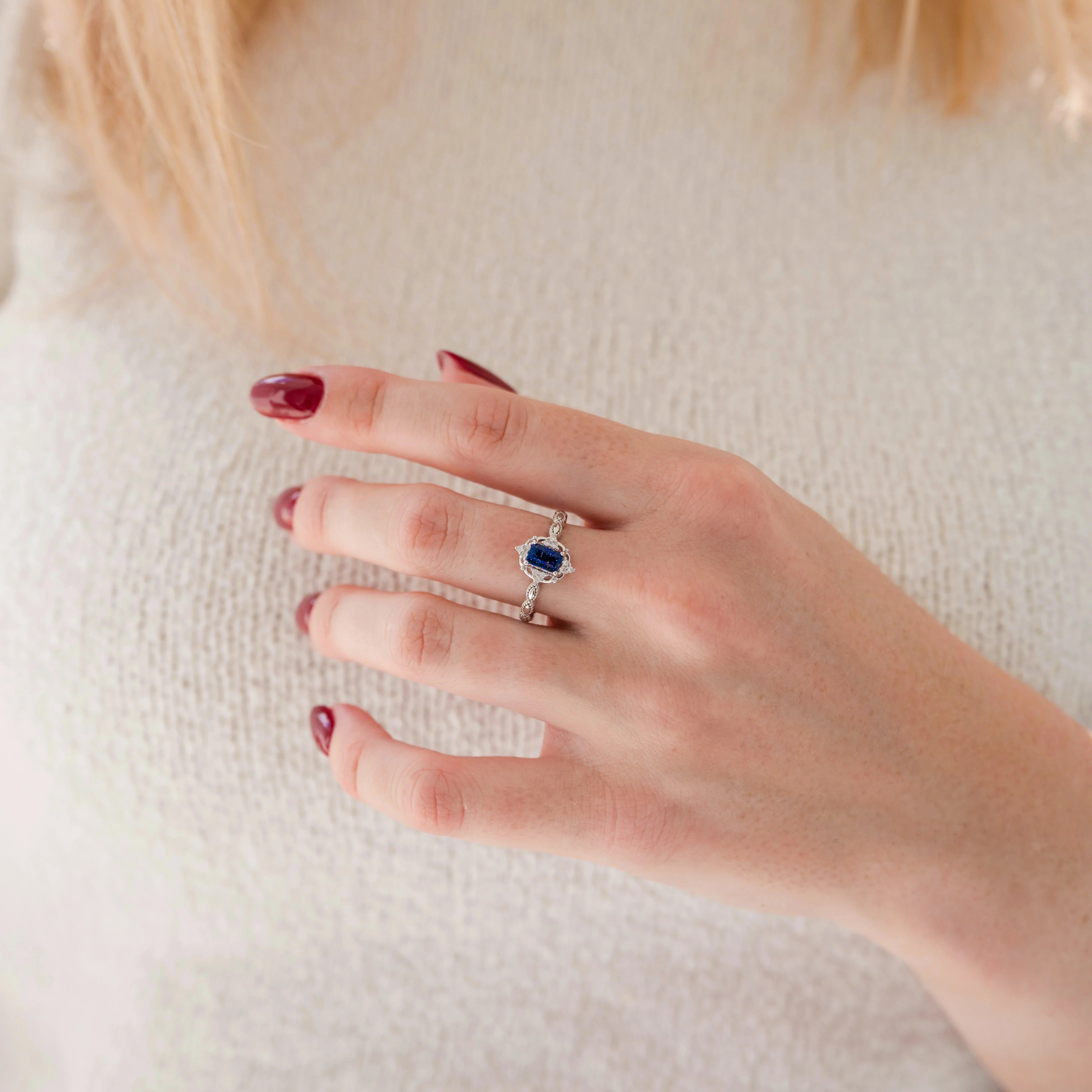 Starry Night (Sandstone) Engagement Ring in 14K White Gold - Image 4