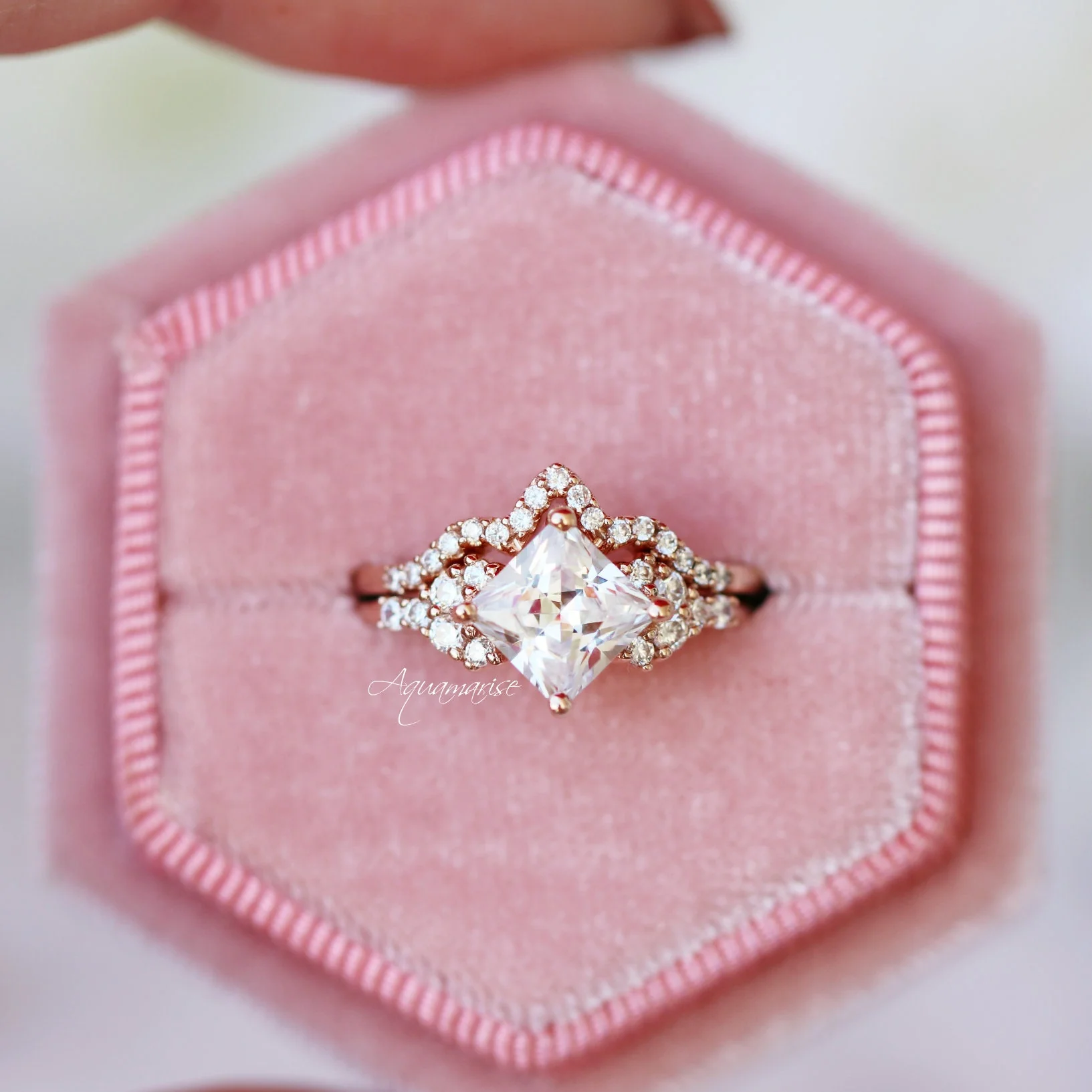 Diamond V-Shaped Contour Wedding Ring in Solid 14K Rose Gold - Image 6