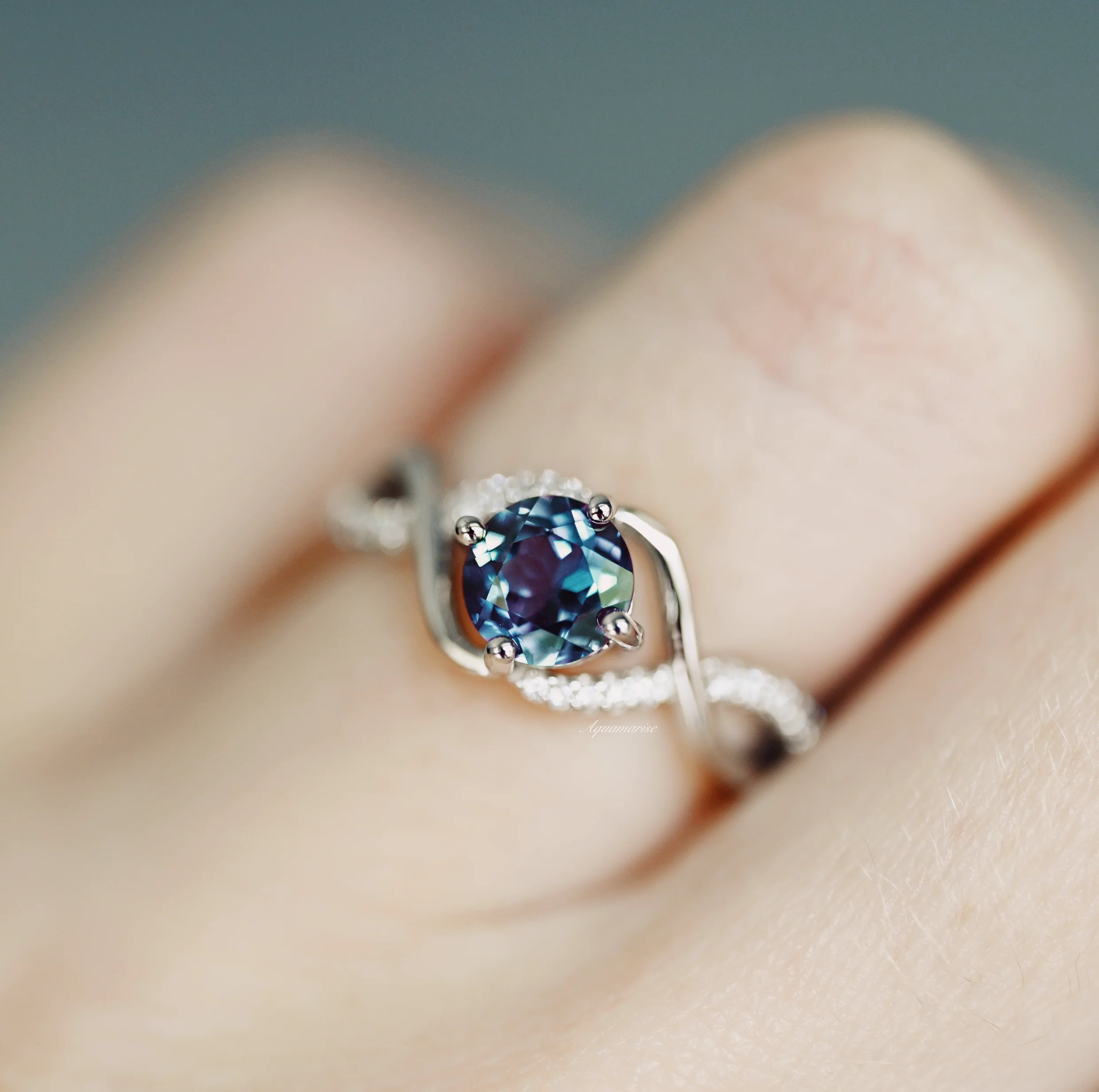 Entwined Teal & Purple Alexandrite Ring- Sterling Silver - Image 4