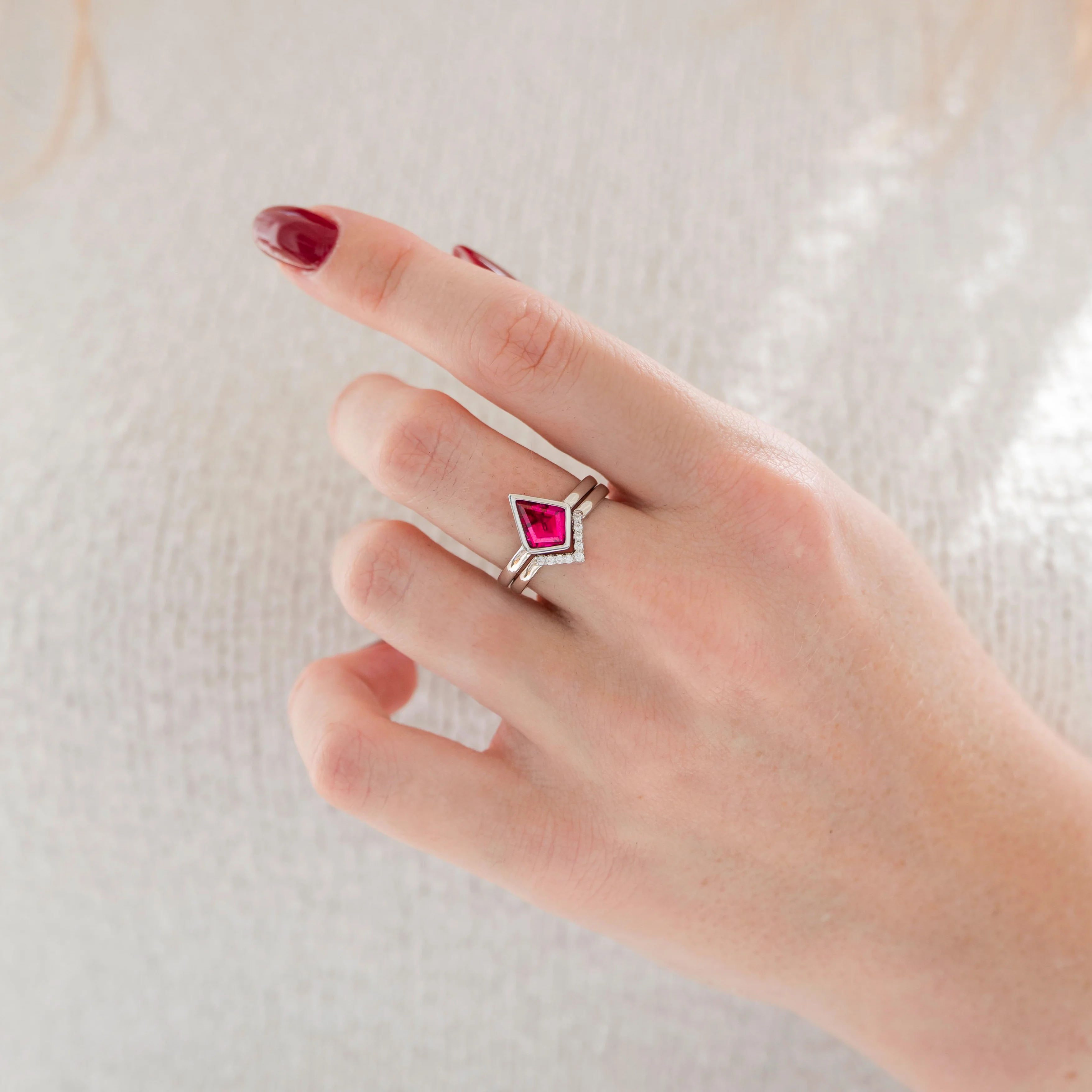 Minimalist Kite Cut Bezel Lab-Grown Ruby Ring Set in Sterling Silver - Image 3
