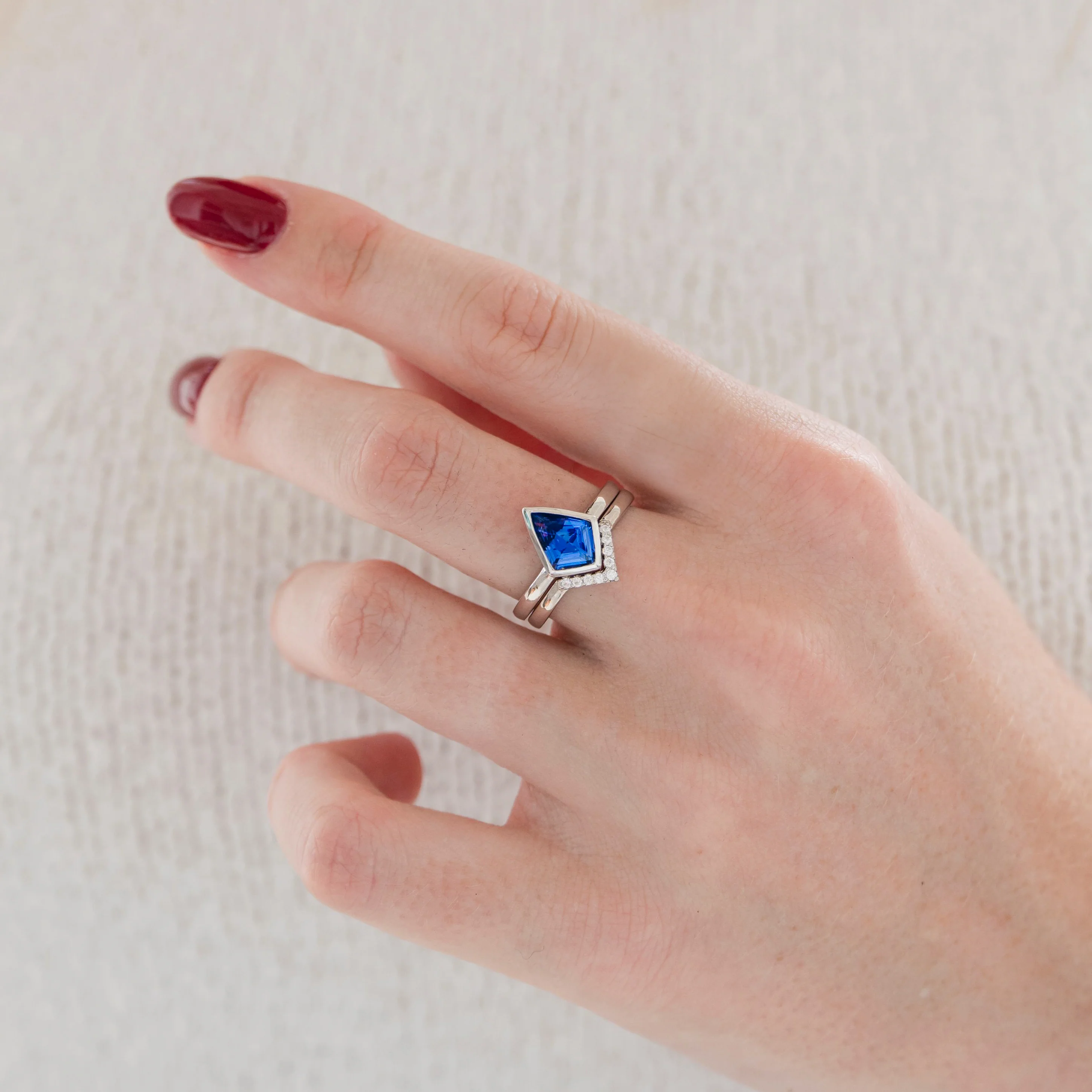 Kite Cut Natural Tanzanite Bezel Engagement Ring Set in 14K White Gold - Image 3