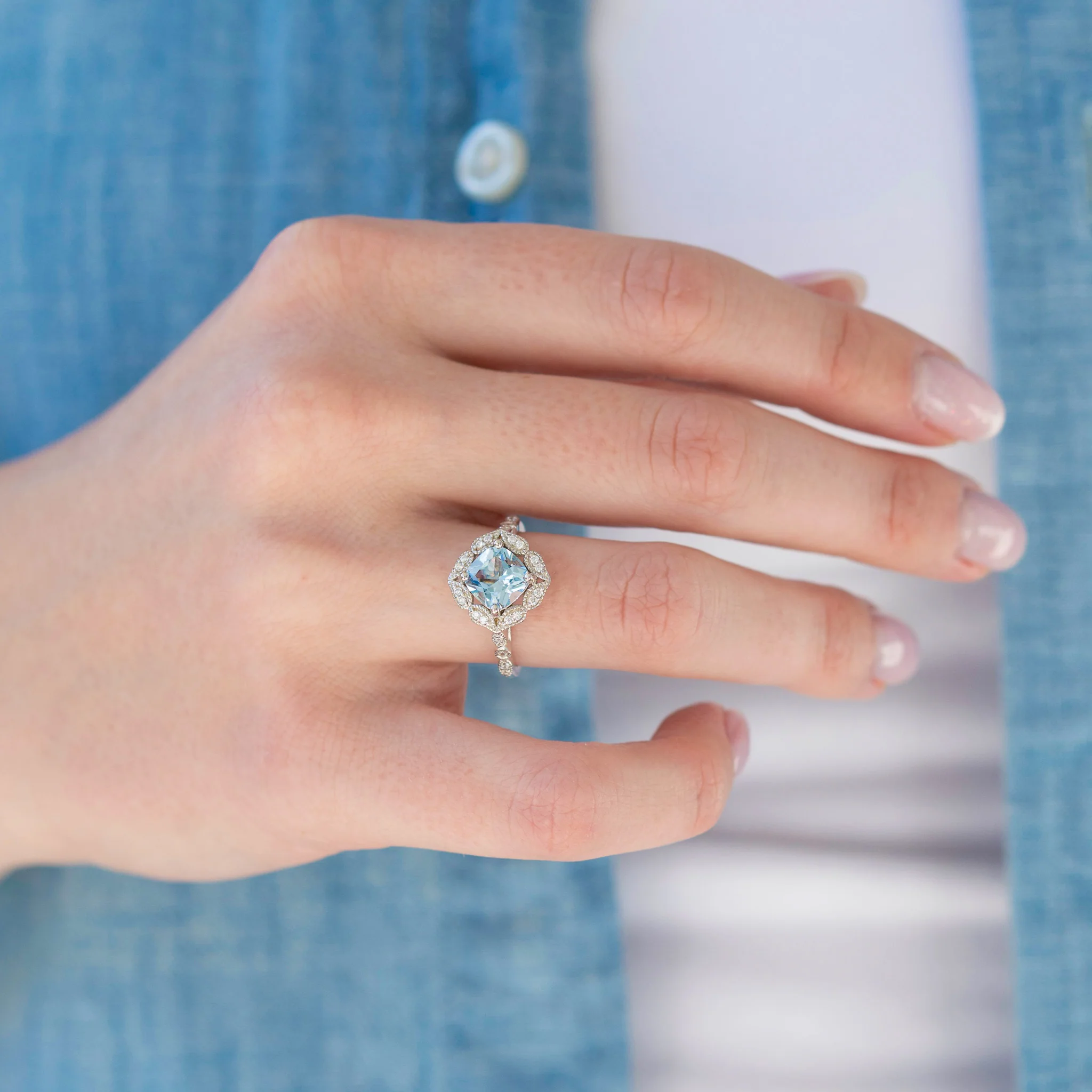 Cushion Cut Vintage Aquamarine Ring in Sterling Silver - Image 2