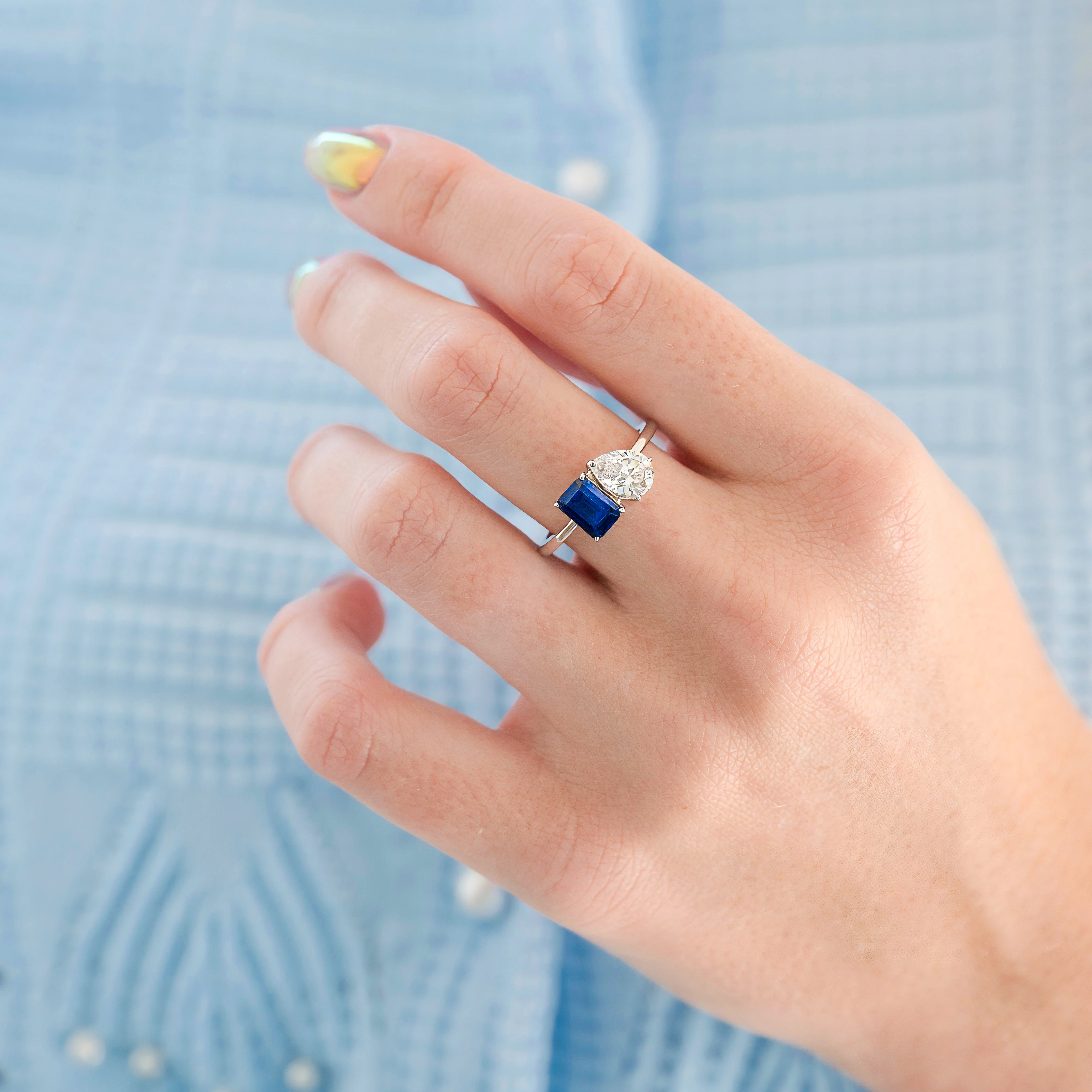 Toi Et Moi Blue Sapphire and Lab-Grown Diamond Engagement Ring in 14K White Gold (IGI Certified) - Image 2
