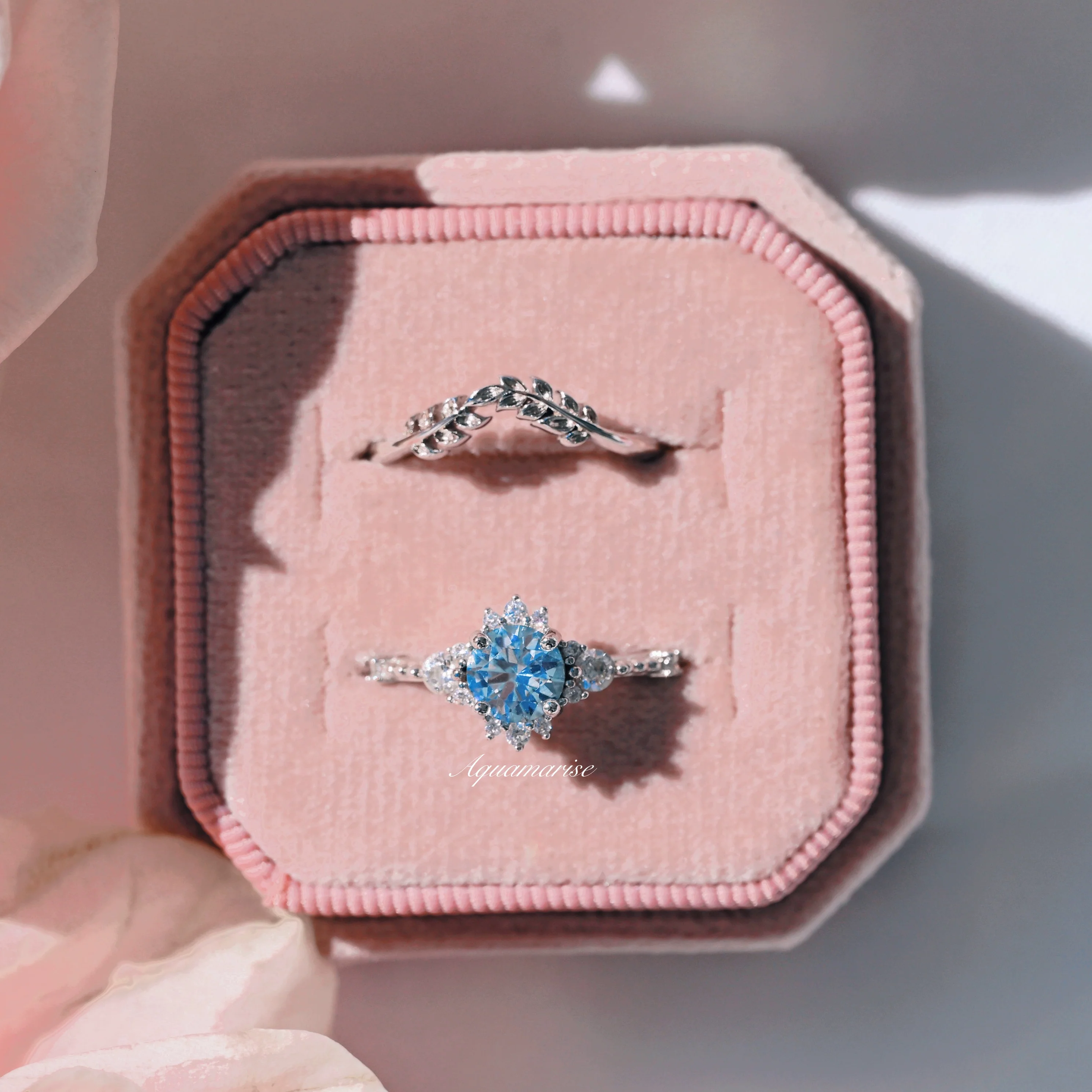 Vintage Round Cut Aquamarine Ring in Sterling Silver - Image 2